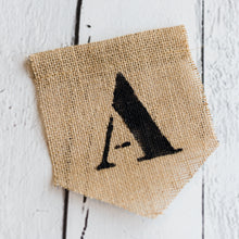 Afbeelding in Gallery-weergave laden, Vlaggenlijn - gepersonaliseerd